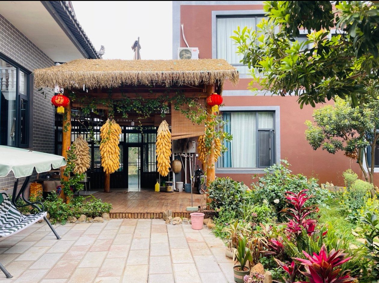 云南弥勒臻善食养庭院入口